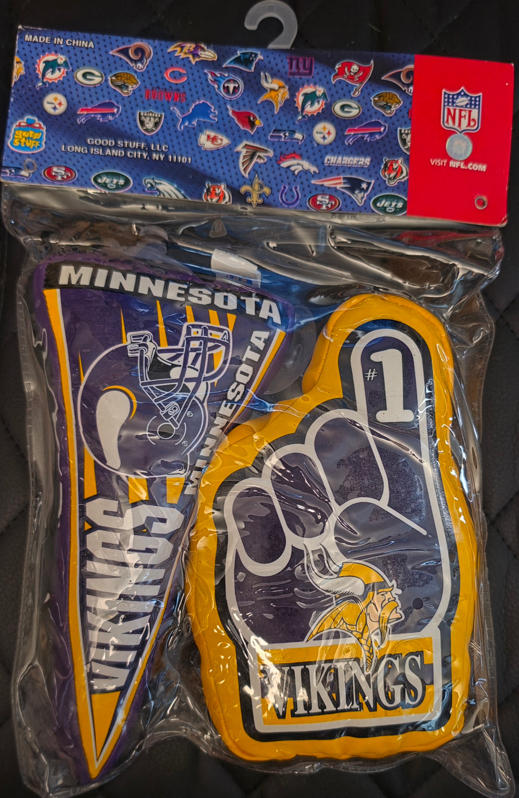 Minnesota Vikings NFL Soft Sports #1 Fan Hand & Pennant Set – Sealed